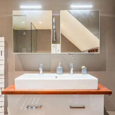 Modern Loft 2-8 People, Apartamento