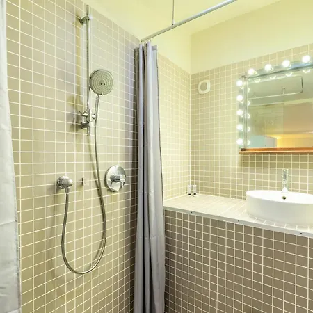 Modern Loft 2-8 People, Apartamento *